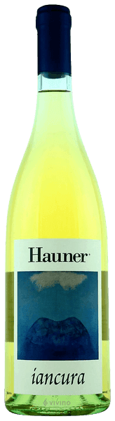 Iancura IGT wine bottle